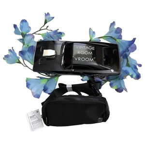 Lululemon NWT Black Everywhere Belt Bag Unisex Adult OS